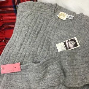 VTG F.A.II. 100% Wool Cable Knit Crew Neck Sweater